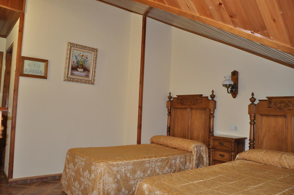 Hostal La Font Os de Civís Rum bild